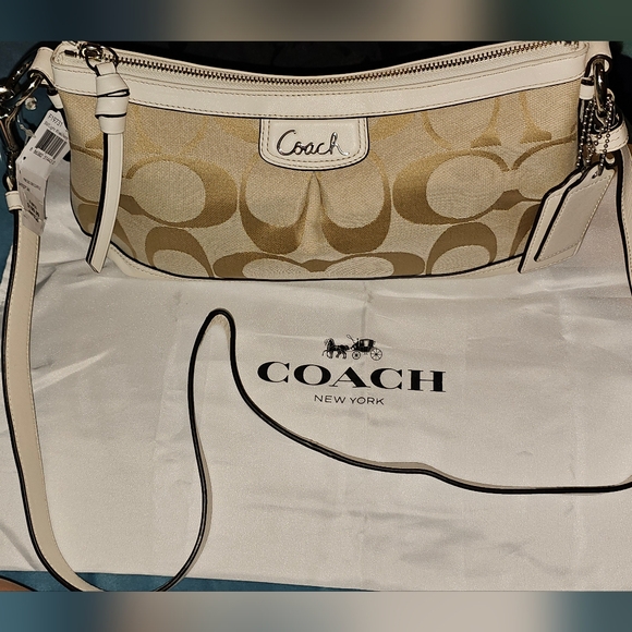 Coach# 19731 Park signature duffle bag purse, with duster bag. - Picture 1 of 8
